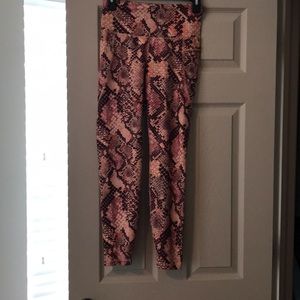 Pre Loved Old Navy High Rise Leggings, Size Medium